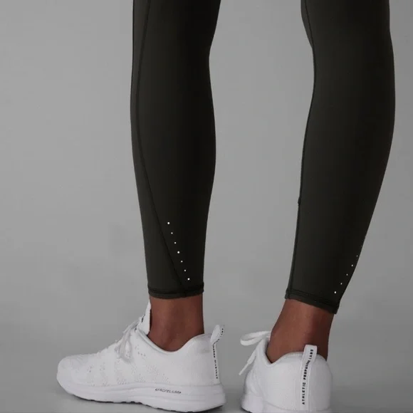 Athleta Rainier Tight - Picture 5 of 14